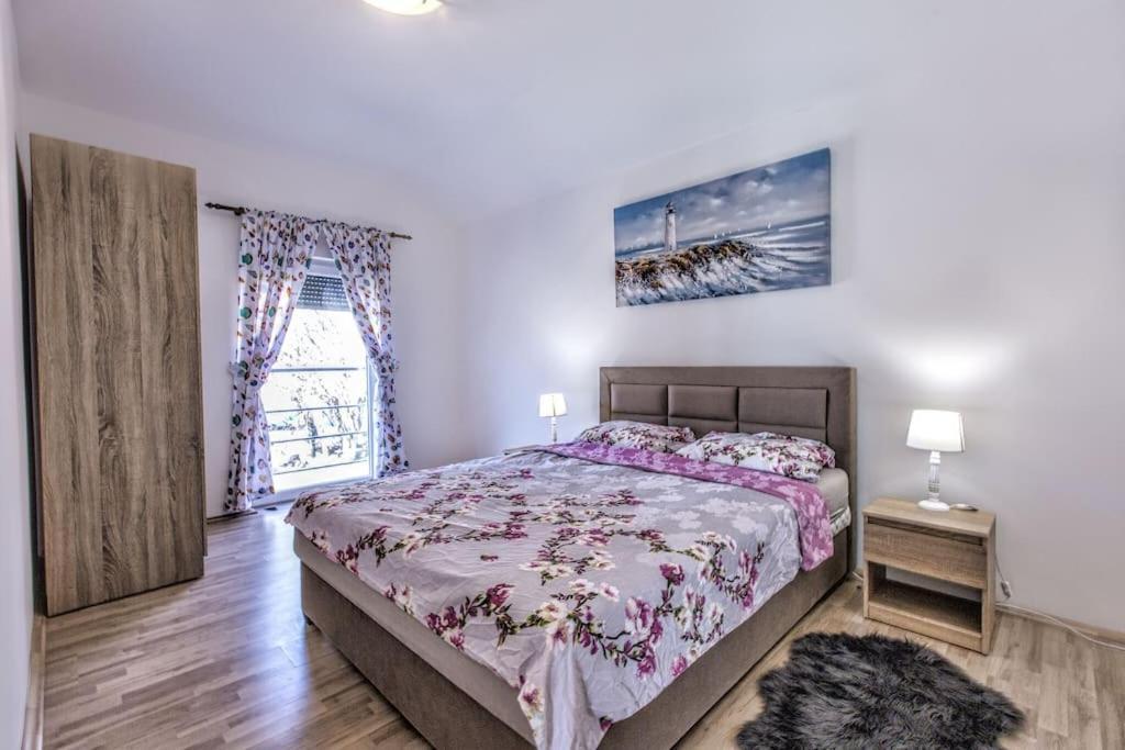 Luxury House Cesarica Villa Bagian luar foto