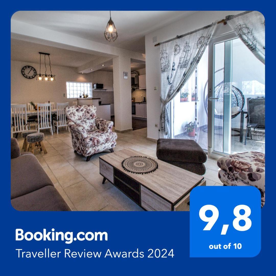 Luxury House Cesarica Villa Bagian luar foto